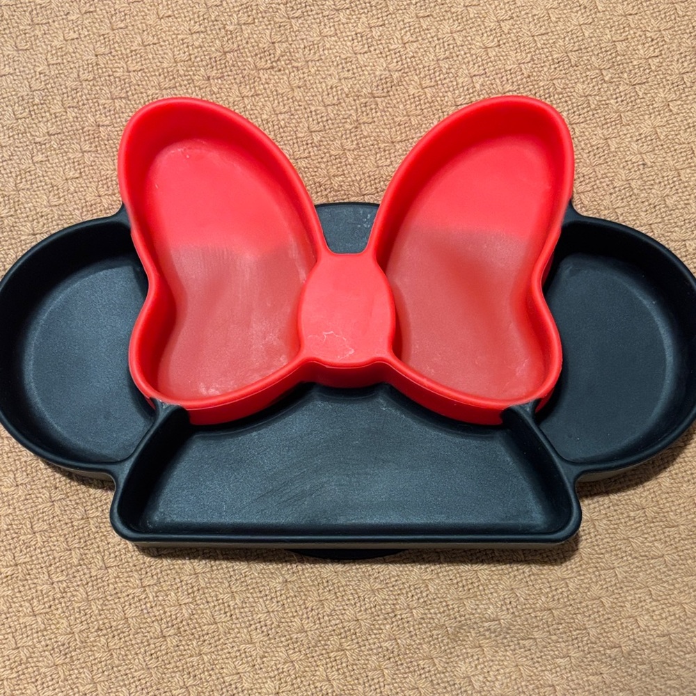 Bumkins Minnie Mouse baby tray